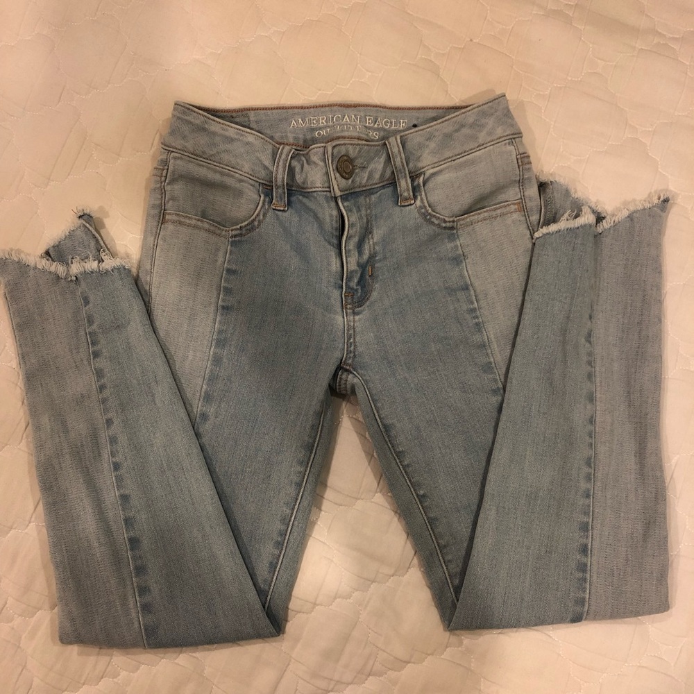 Light wash crop jeans